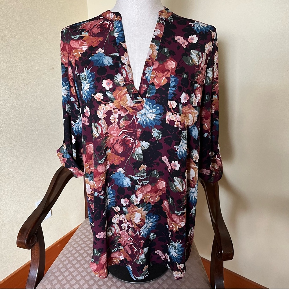 SALE! Lush Floral V-Neck Blouse/Tunic, Small